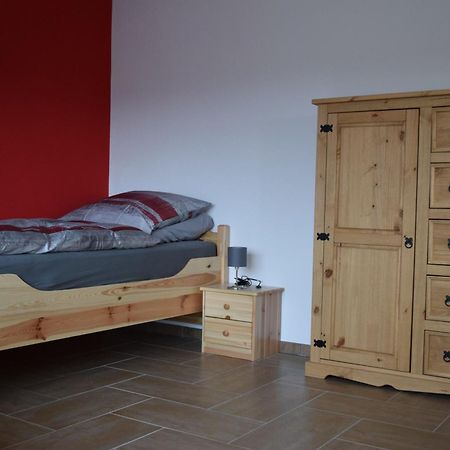 Hunsruecker-Fewo - Die Erlebnishuette - 2 Ferienwohnungen Im Hunsrueck In Unzenberg Gobenhausen Phòng bức ảnh
